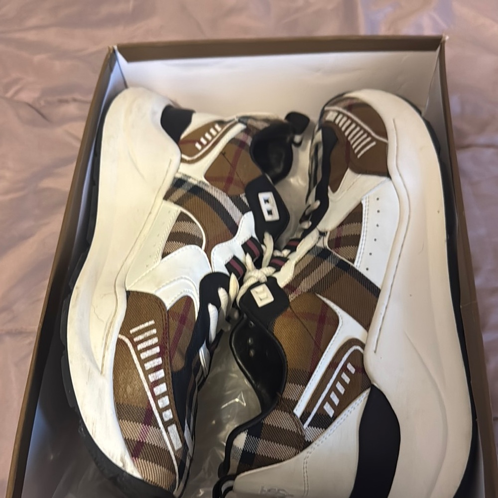 Stylish Plaid High-Top Sneakers